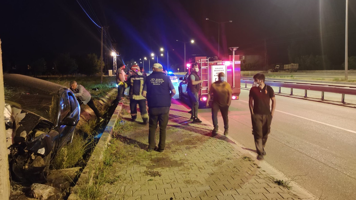 Ters şerit sandı, panikle kaza yaptı