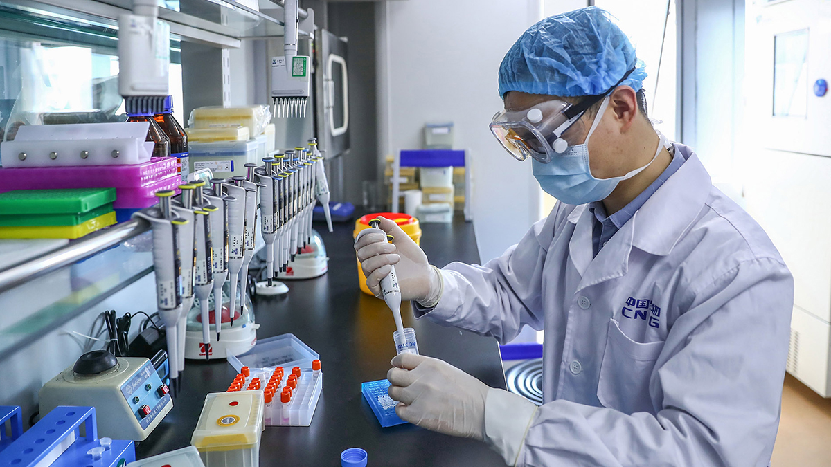 Sinovac ve BioNTech aşılarıyla ilgili çarpıcı araştırma