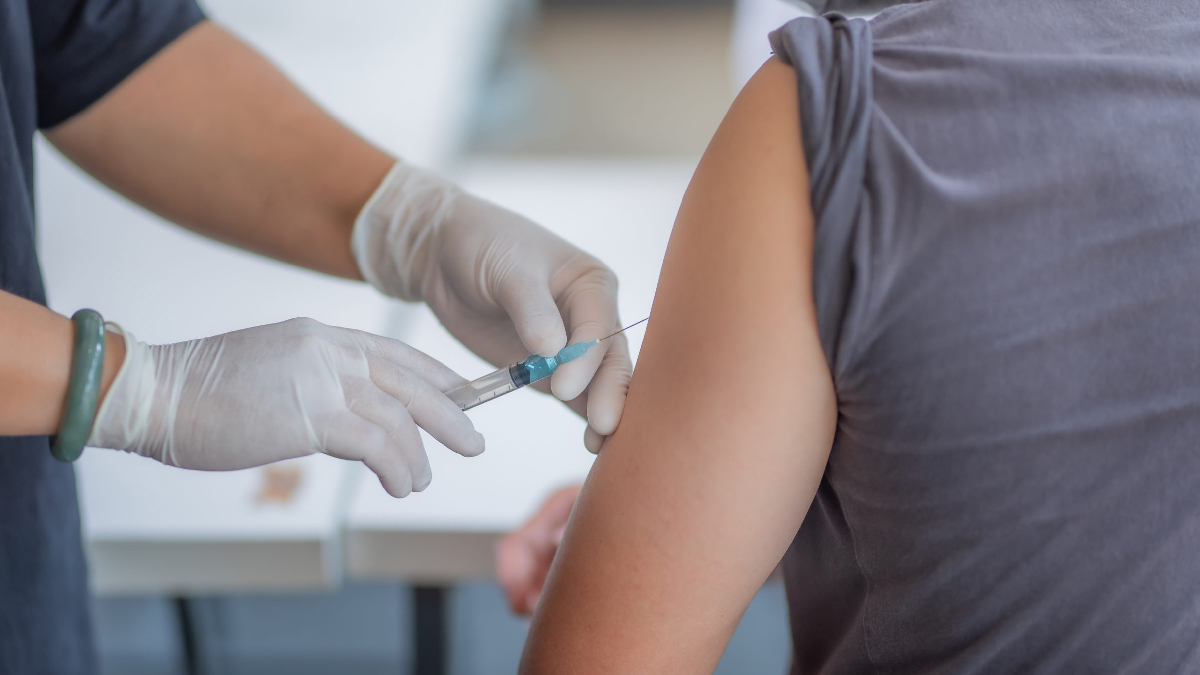 Dünya genelinde 1 milyar 650 milyon doz aşı uygulandı