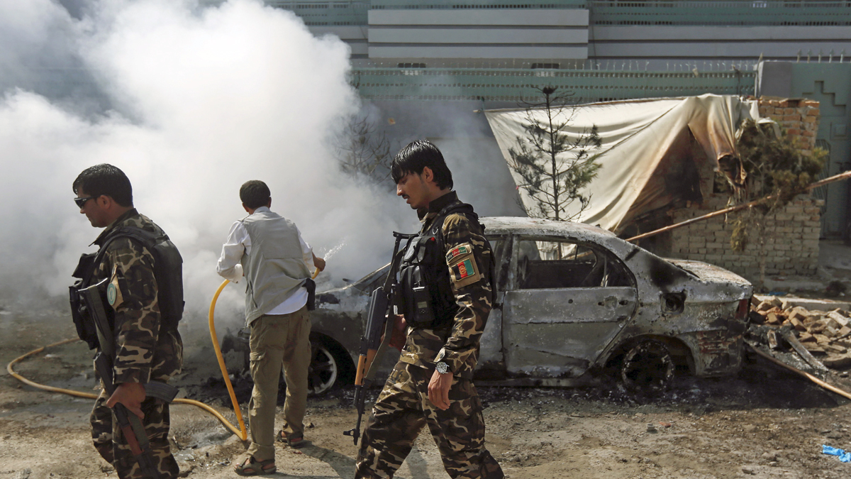 Taliban militanları Afganistan karakoluna saldırdı