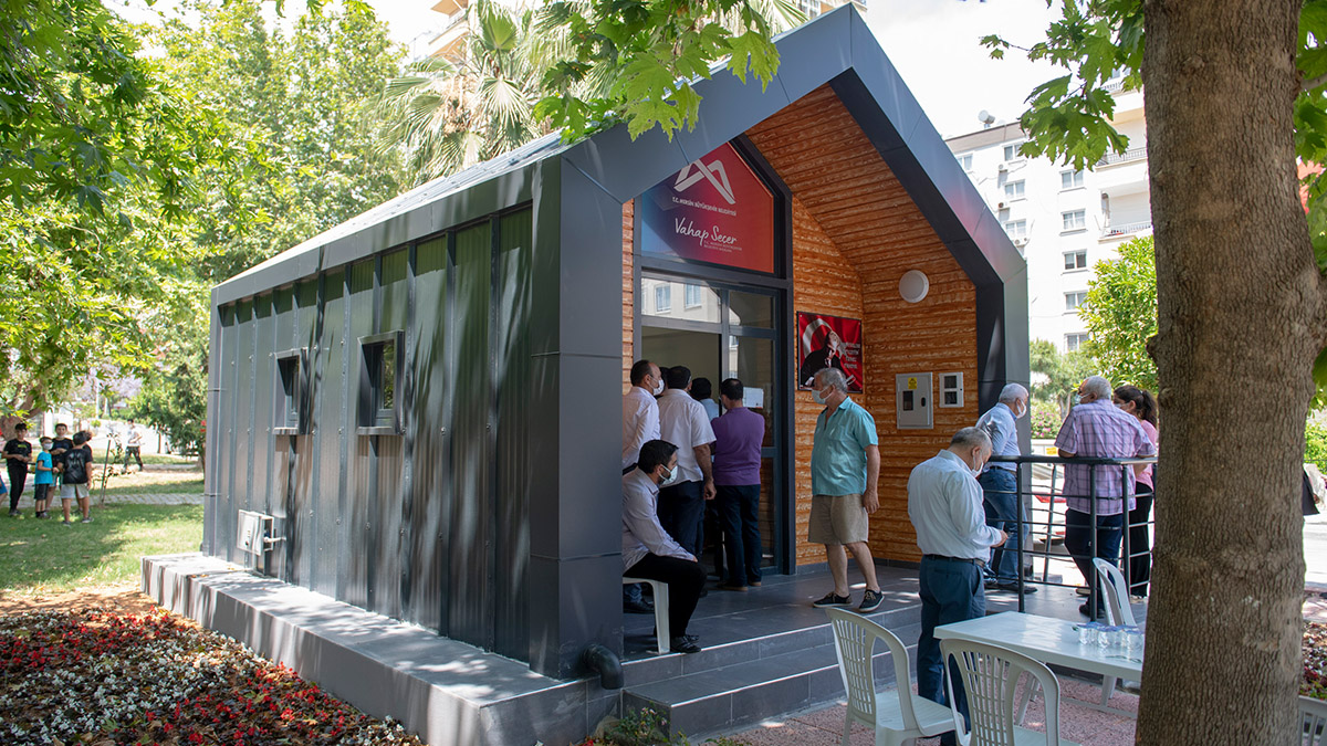 Mersin Büyükşehir, muhtarlık binalarını çağdaş mimariyle yeniliyor