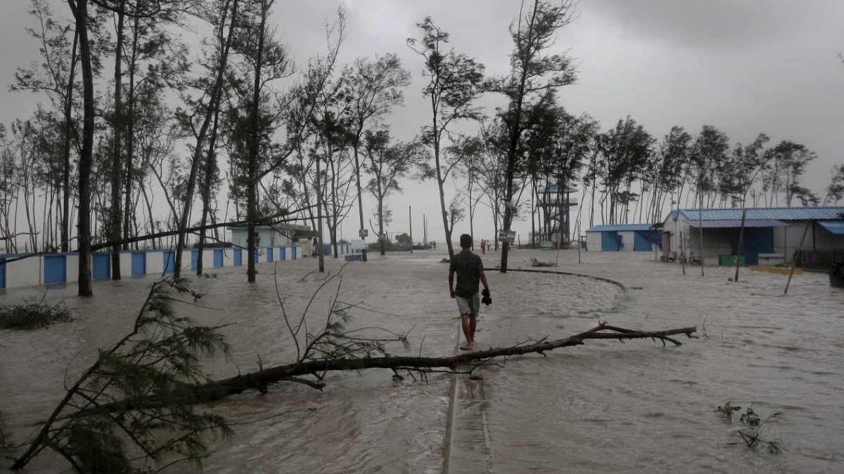 Hindistan'ın başına gelmeyen kalmadı! Sıra Yaas Kasırgası'nda