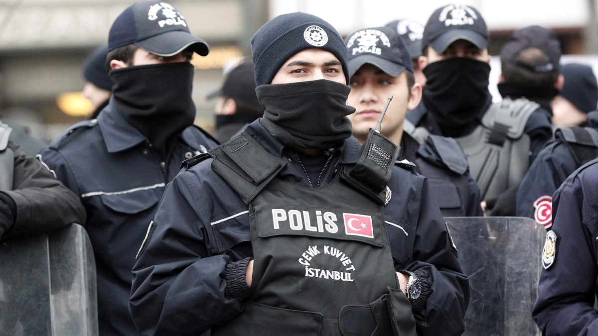 Emniyet'te yönetmelik değişti