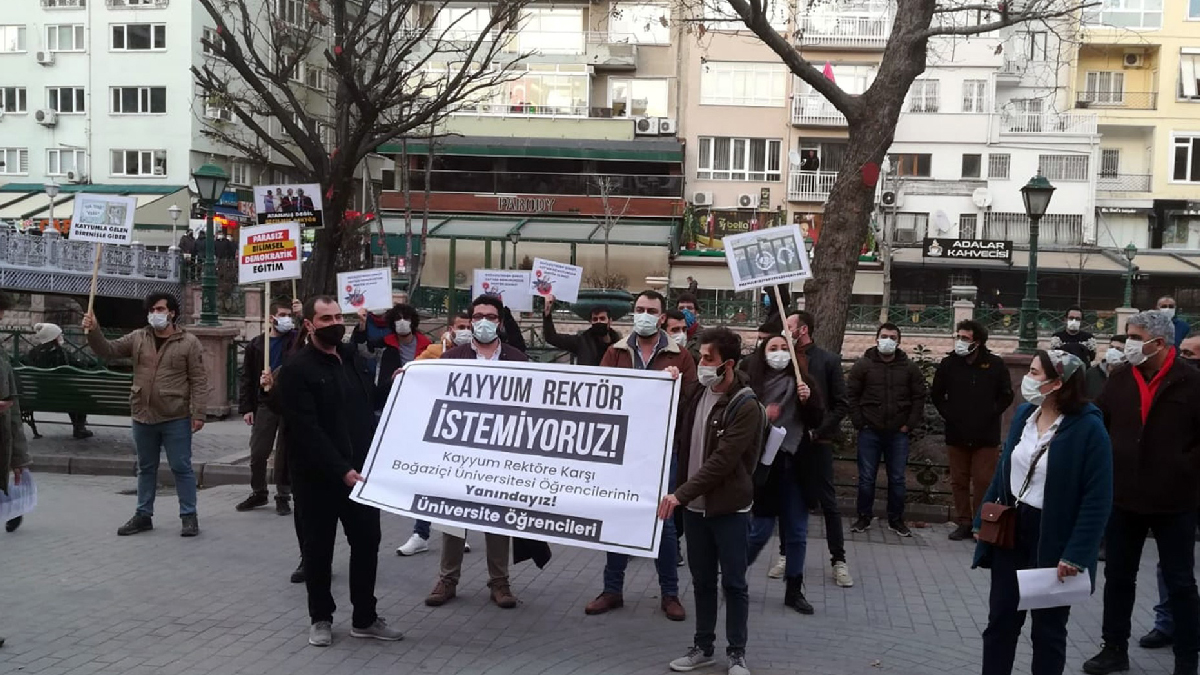 Boğaziçi eylemlerine katılanlara sosyal mesafe cezası