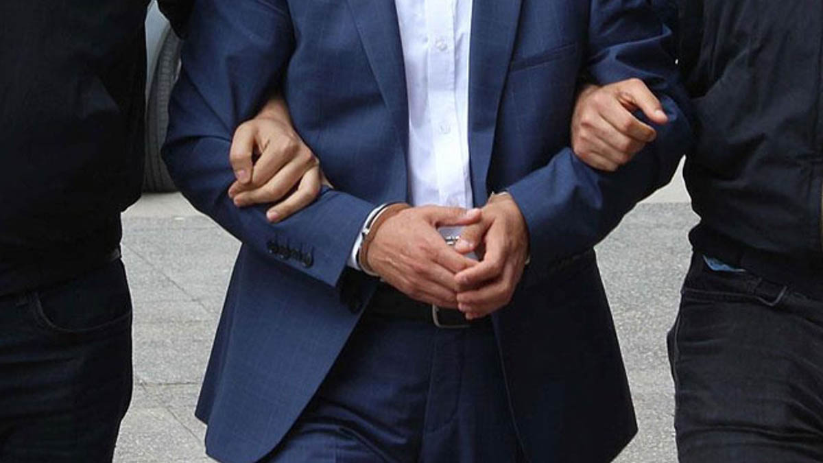 FETÖ'nün emniyet mahrem imamı yakalandı