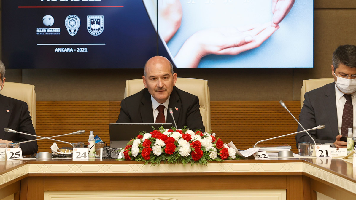 Son dakika! Soylu'dan Peker'in iddialarına cevap: Hiçbir şey gizli kalmaz kalmayacak