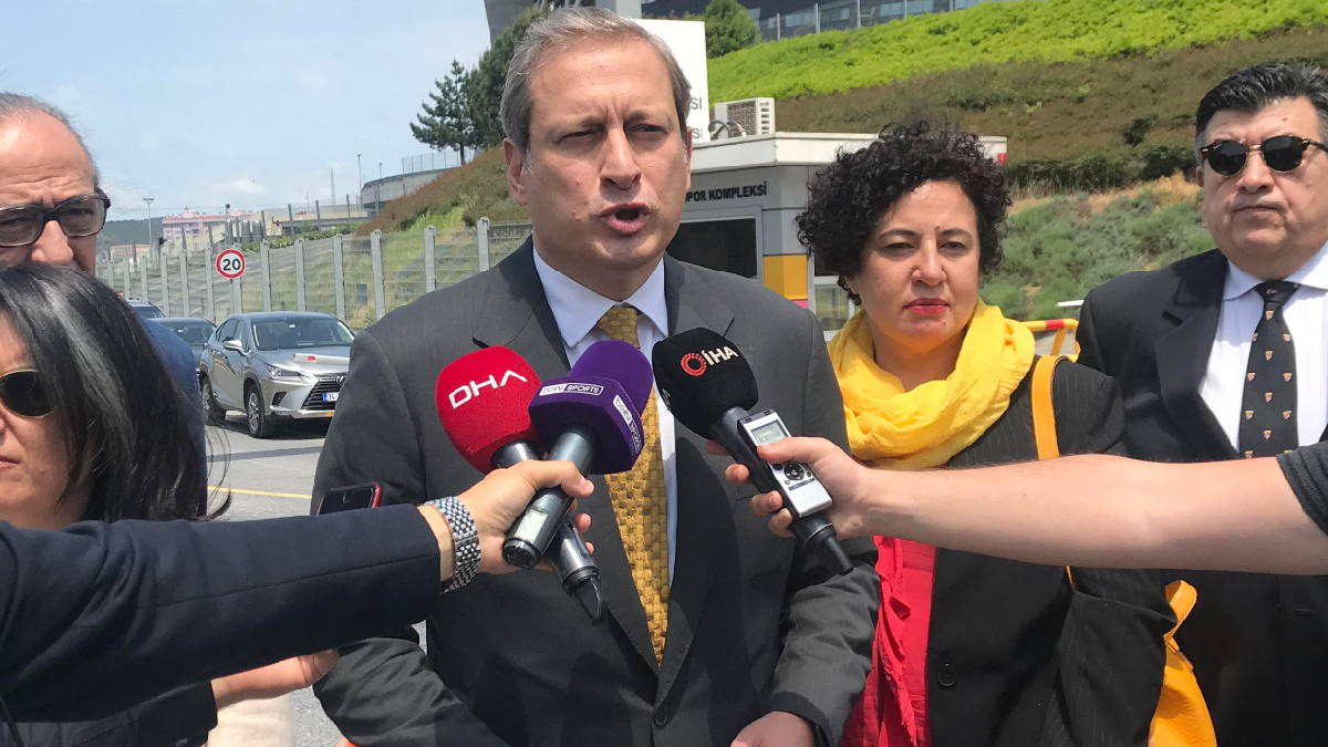 Burak Elmas: Tarihin en önemli seçimine şahit olacağız