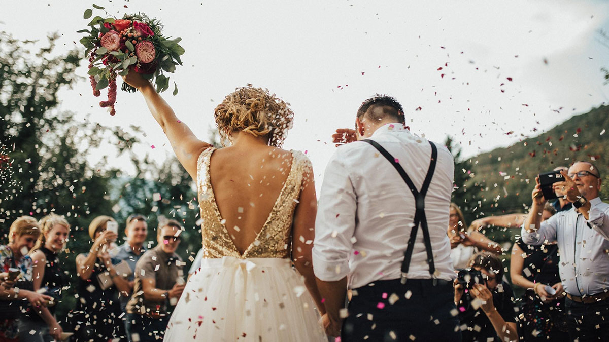 Yeni evlenecek çiftlere faizsiz, uzun vadeli evlilik kredisi! Şartlar belli oldu