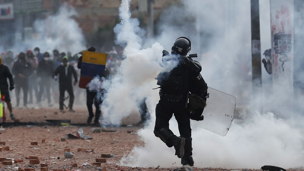 Kolombiya protestolarında 6 kişi daha hayatını kaybetti