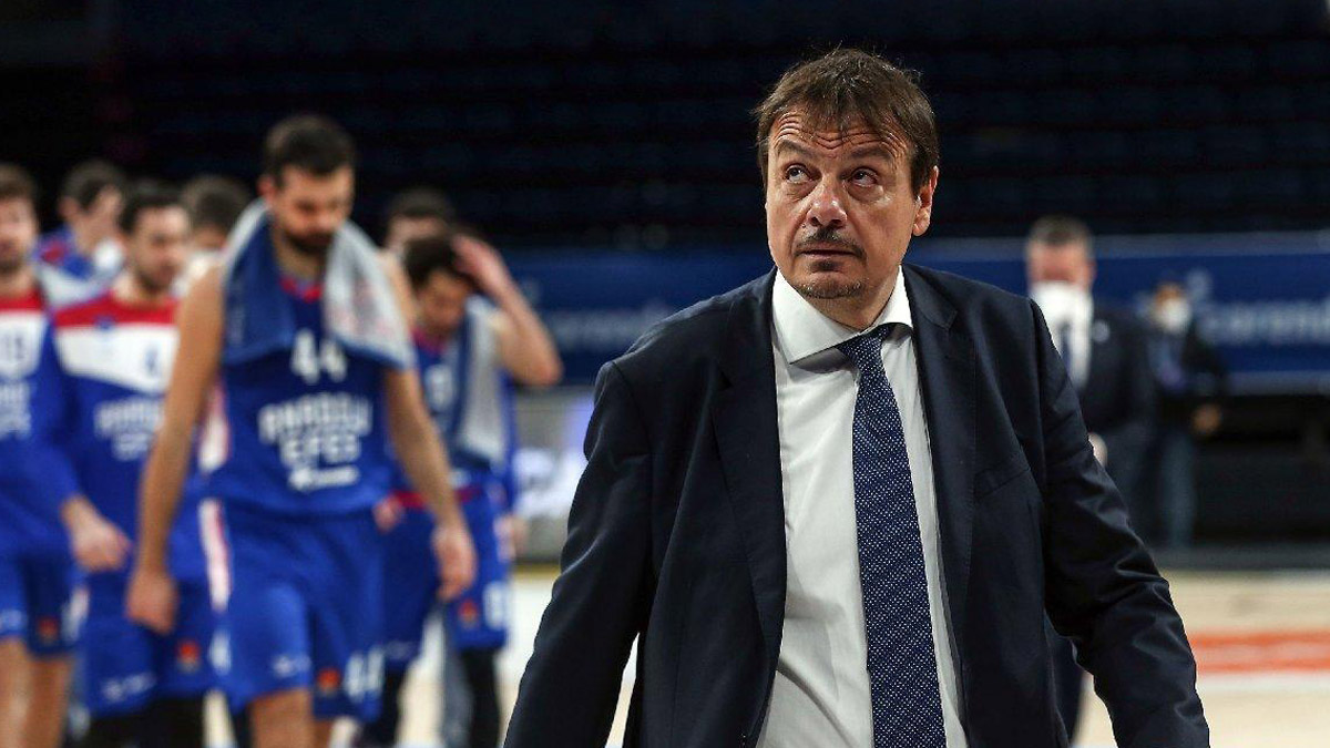 Ergin Ataman tarihe geçti