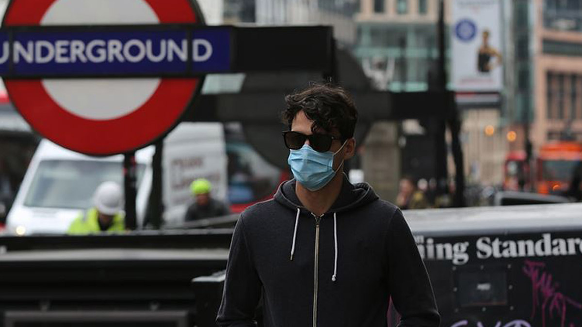 İngiltere'de kısıtlamalar devam edecek