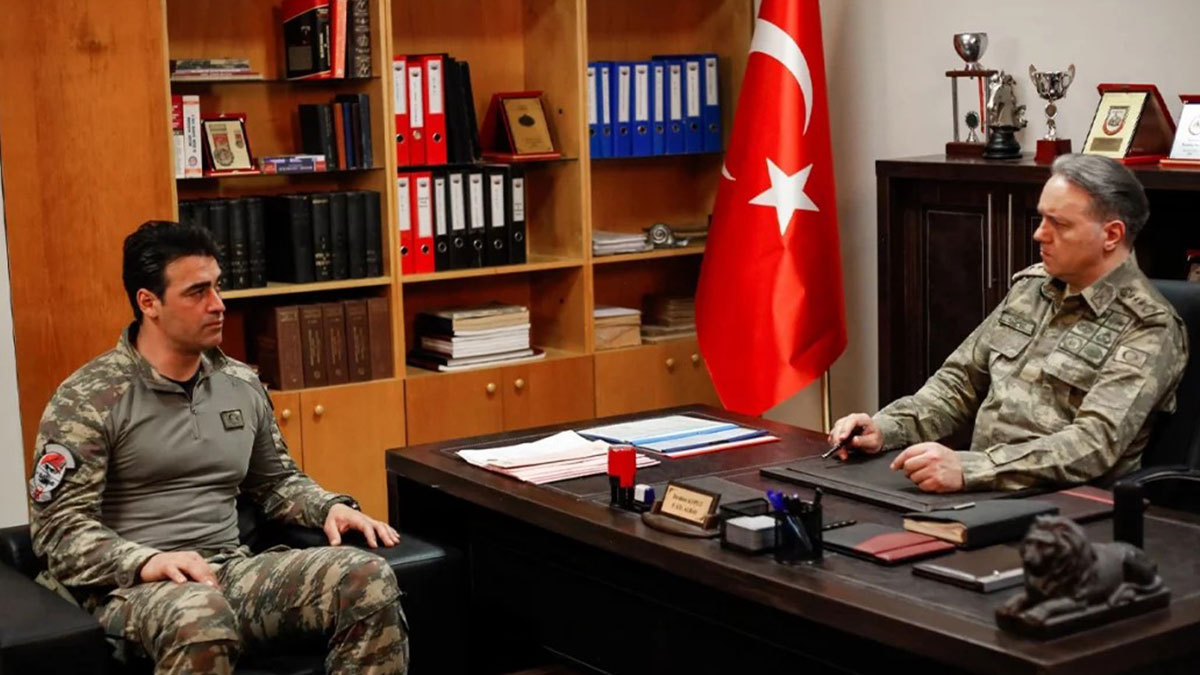 Savaşçı son bölümde Kopuz Albay, terörist elebaşı Şiyar ile olan hesabı kapatıyor!