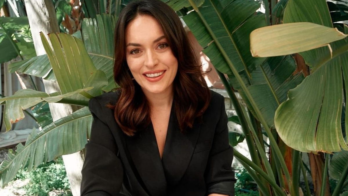 Ezgi Mola'ya destek veren 8 ünlü isim hakkında daha suç duyurusu