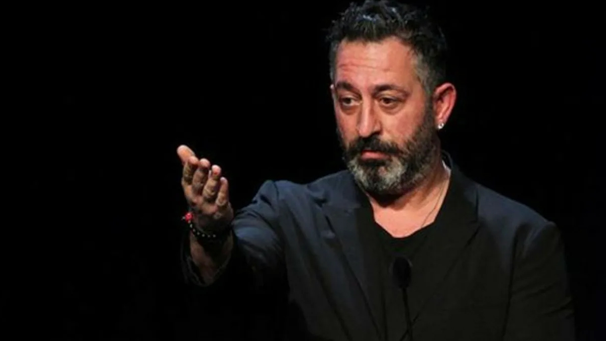 Cem Yılmaz isyan etti: Tavşan gider ekine kulakları dikine