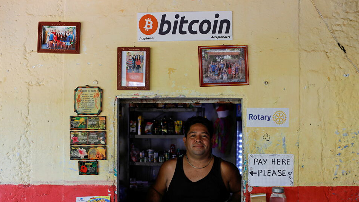 El Salvador'da bir ilk! Bitcoin resmi para birimi oldu