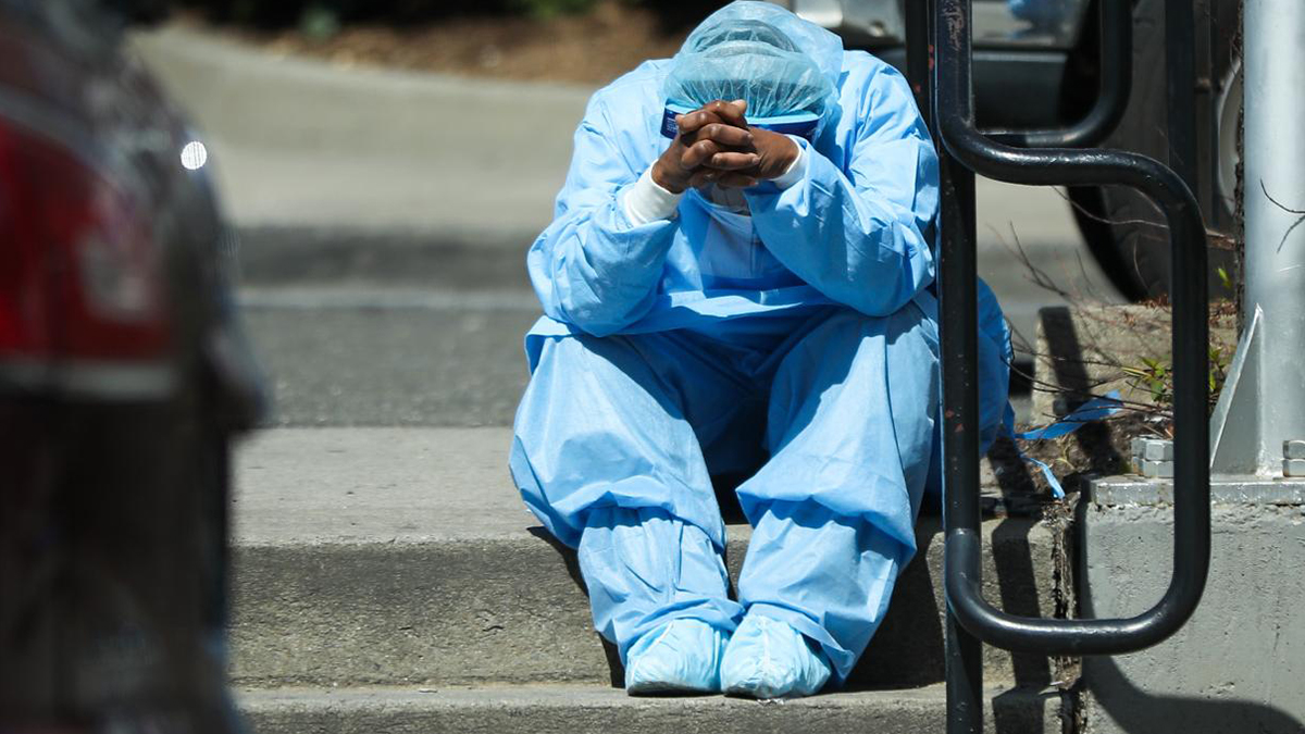 ABD'de korona nedeniyle hayatını kaybedenler 598 bini geçti