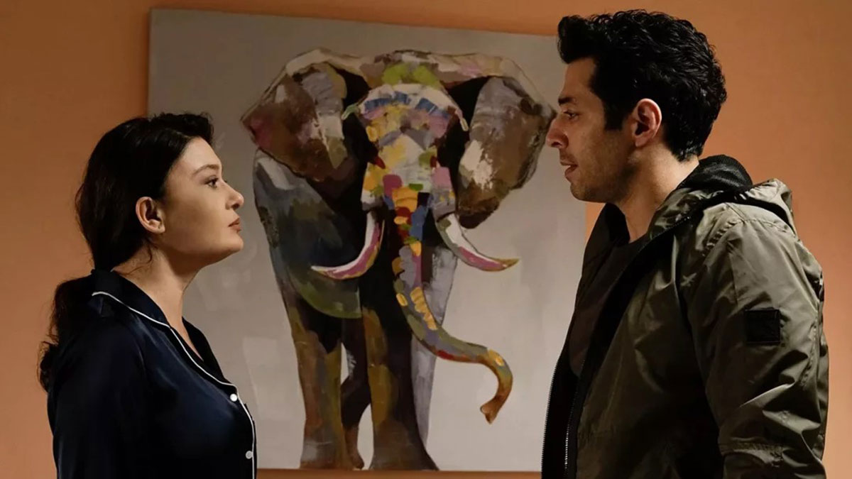 Kefaret son bölümde Zeynep evi terk ediyor!