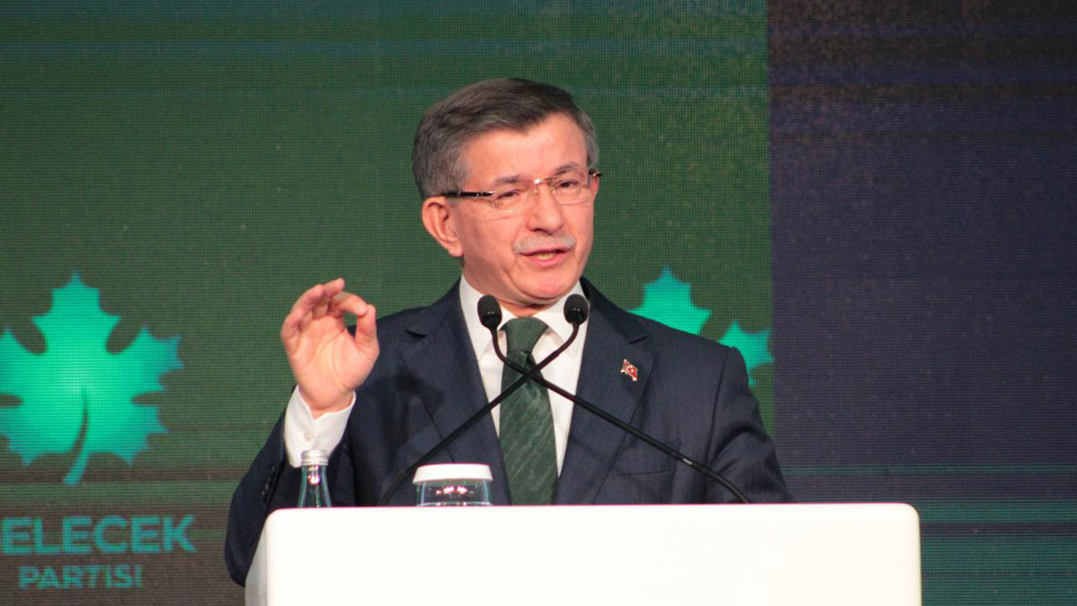 Davutoğlu'dan 24 Nisan tepkisi: ‘Hamdolsun bu konu gündeme gelmedi’ demek acziyettir