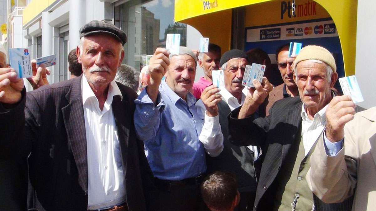 Hangi banka emeklilere ne kadar promosyon veriyor? Emekli maaşına ek 1750 TL ödeme!