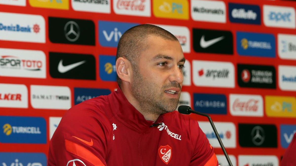 Burak Yılmaz gruptan çıkmanın formülünü açıkladı