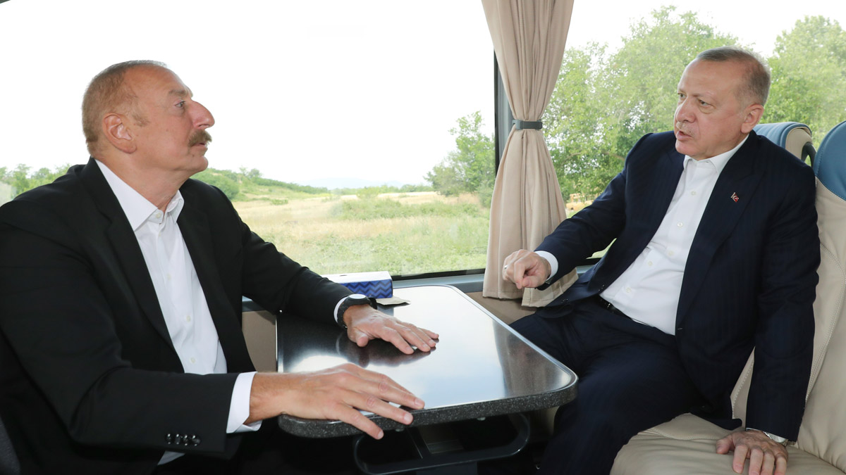 Erdoğan ile Aliyev arasında dikkat çeken Cengiz-Kolin diyaloğu