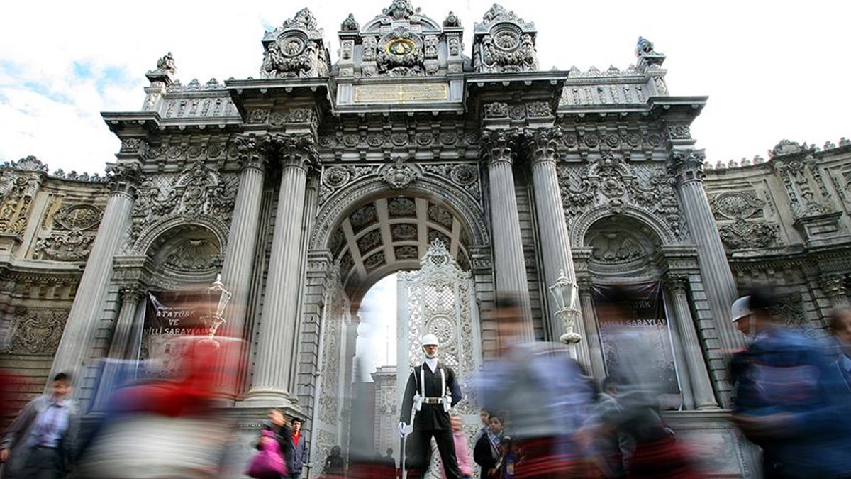 Milli Saraylar'dan 'kayıp vazo' açıklaması: Hiçbir zaman var olmadı