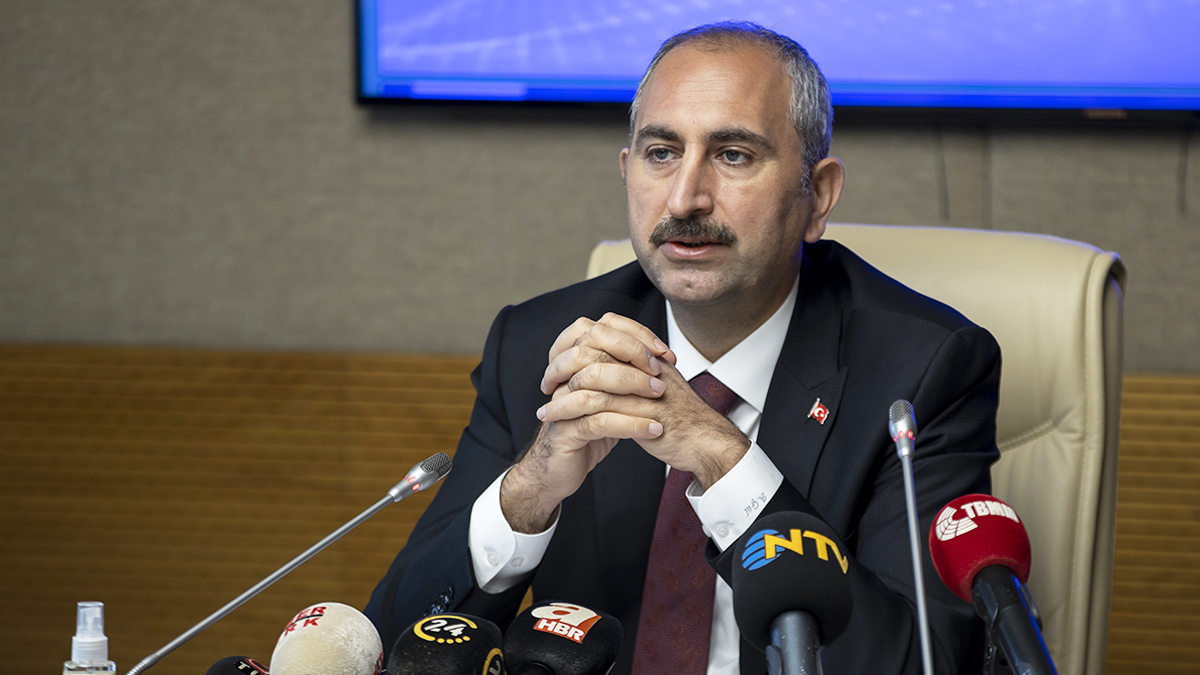 Son dakika! Adalet Bakanı Gül'den '10 bin dolar' mesajı: Yargının görevi iddiaların üstüne gitmektir