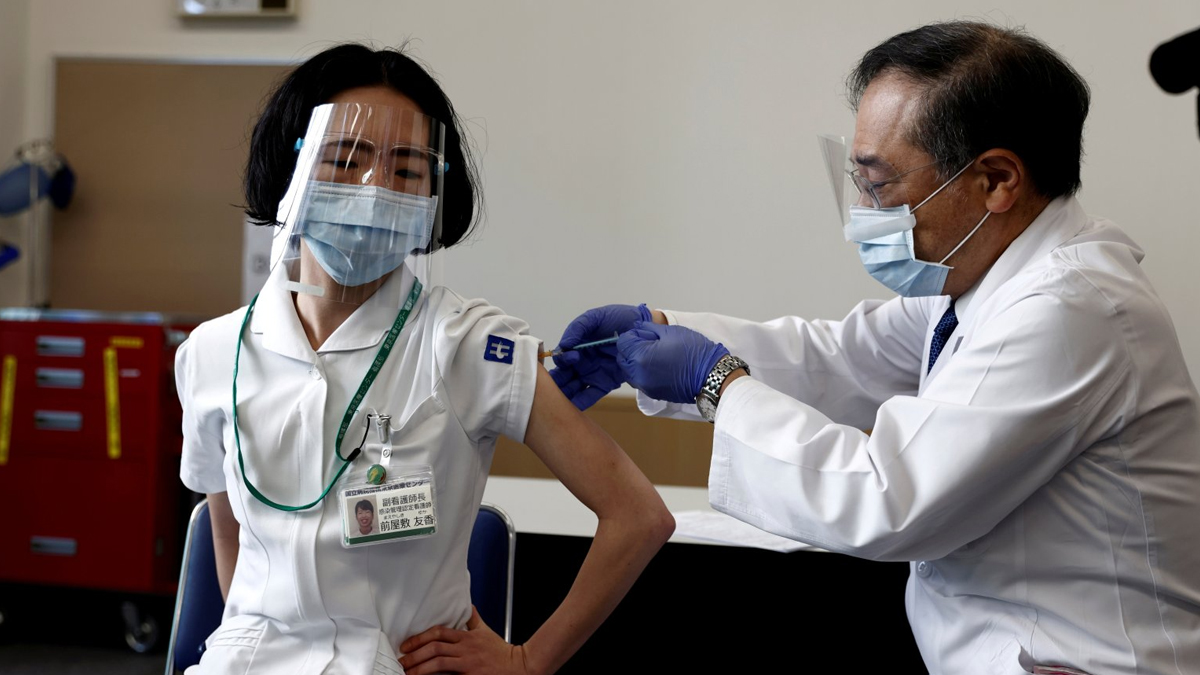 Japonya'da aşı pasaportu dönemi başlıyor