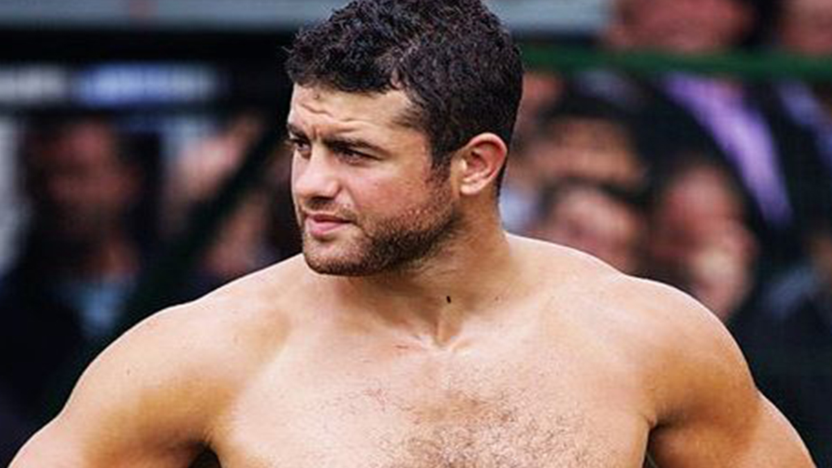 Kocaelili başpehlivan Erkan Ertan dalgıç oldu