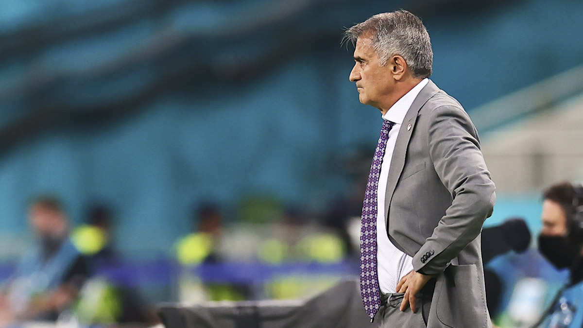 Şenol Güneş'e tepki her yerde: Bu kez 'Fenerbahçe düşmanı' oldu