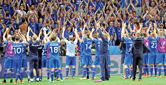 İzlanda yanardağı!