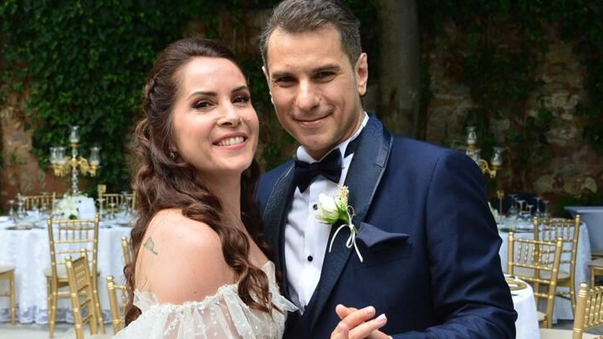 Sevinç Erbulak Volkan Cengen ile dünyaevine girdi