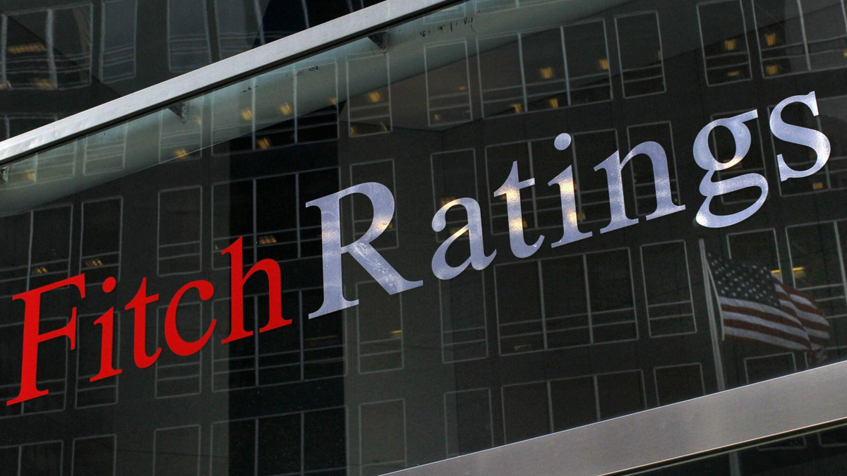 Fitch uyardı: Türk şirketleri güçlenen dolar karşısında risklere açık
