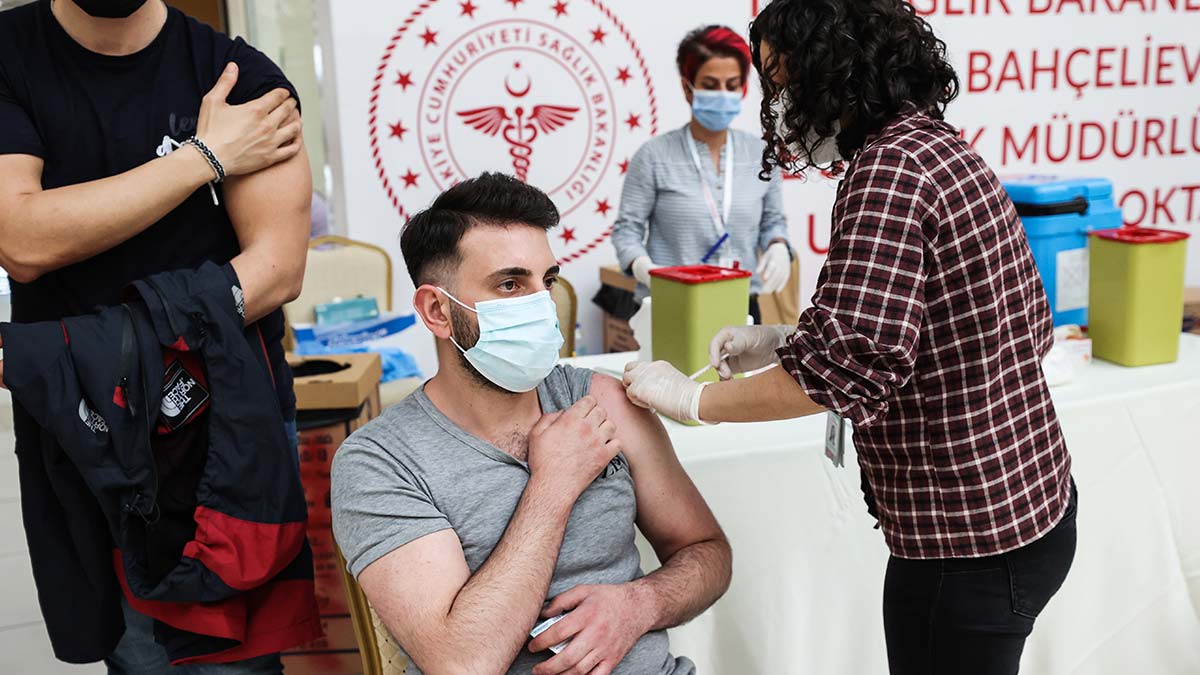 Randevu almadan aşı olunur mu? Koronavirüs aşılamasında yeni dönem