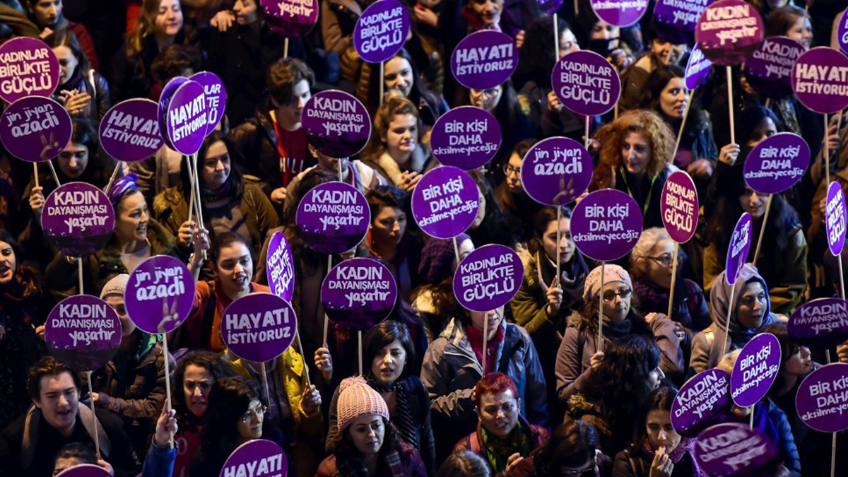 CHP 'Kadına Yönelik Şiddet Komisyonu'ndan çekildi