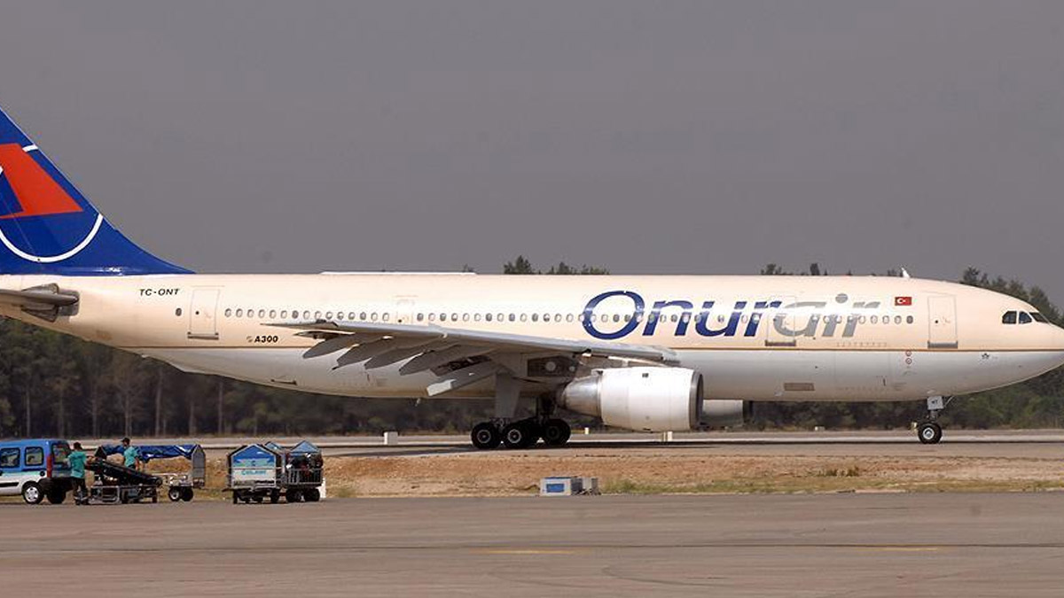 26 bin euro için tüm uçaklara haciz! Onur Air'in uçuşları durduruldu