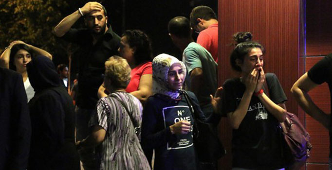 Dünya Atatürk Havalimanı’ndaki saldırıyı "flaş gelişme" olarak dünyaya duyurdu - Son dakika haber