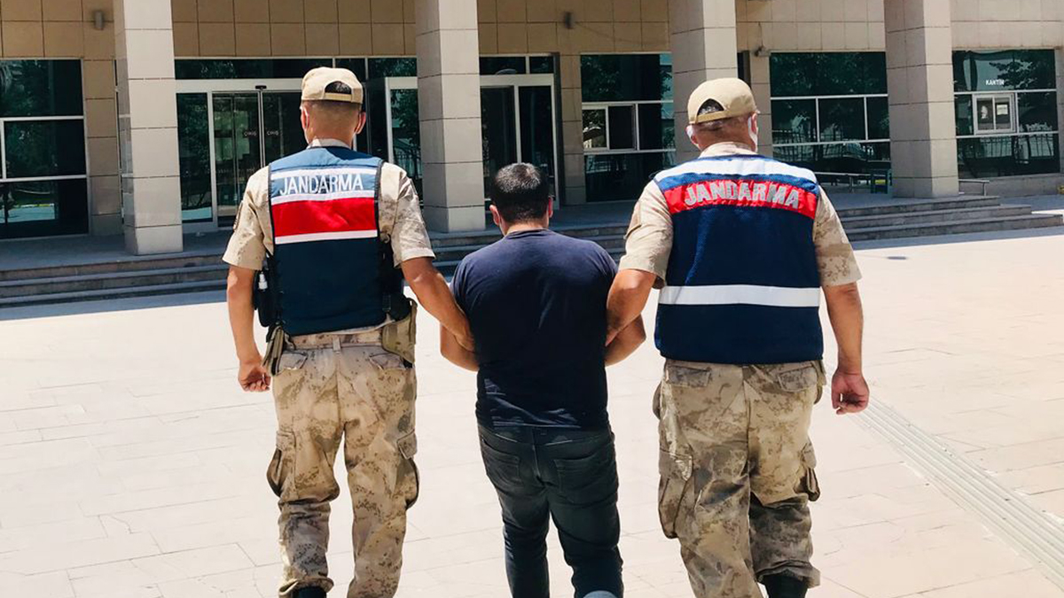 Cezaevinden kaçan firari, güvercin kümesinde yakayı ele verdi