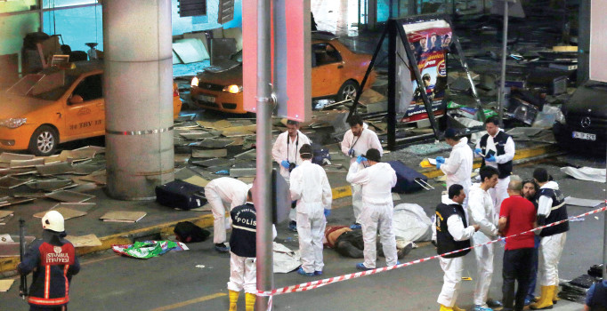 Atatürk Havaalanı'nda yabancı savaşçıyla katliam