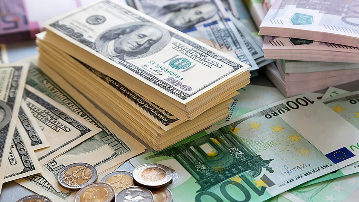 Dolar ve euro yeni haftaya nasıl başladı?