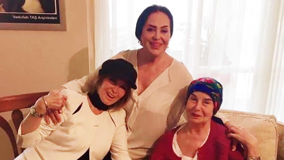 Yeşilçam'ın devleri buluştu, doğum günü kutladılar