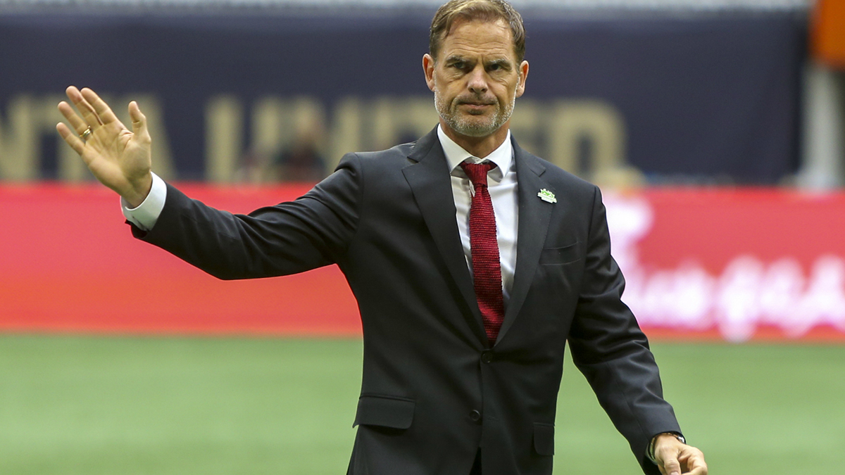 Hollanda Frank De Boer ile yollarını ayırdı