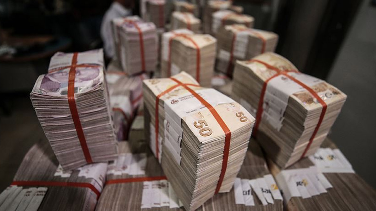 Türkiye 'kara para'yı tartışırken, Varlık Barışı'nda süre yine uzadı