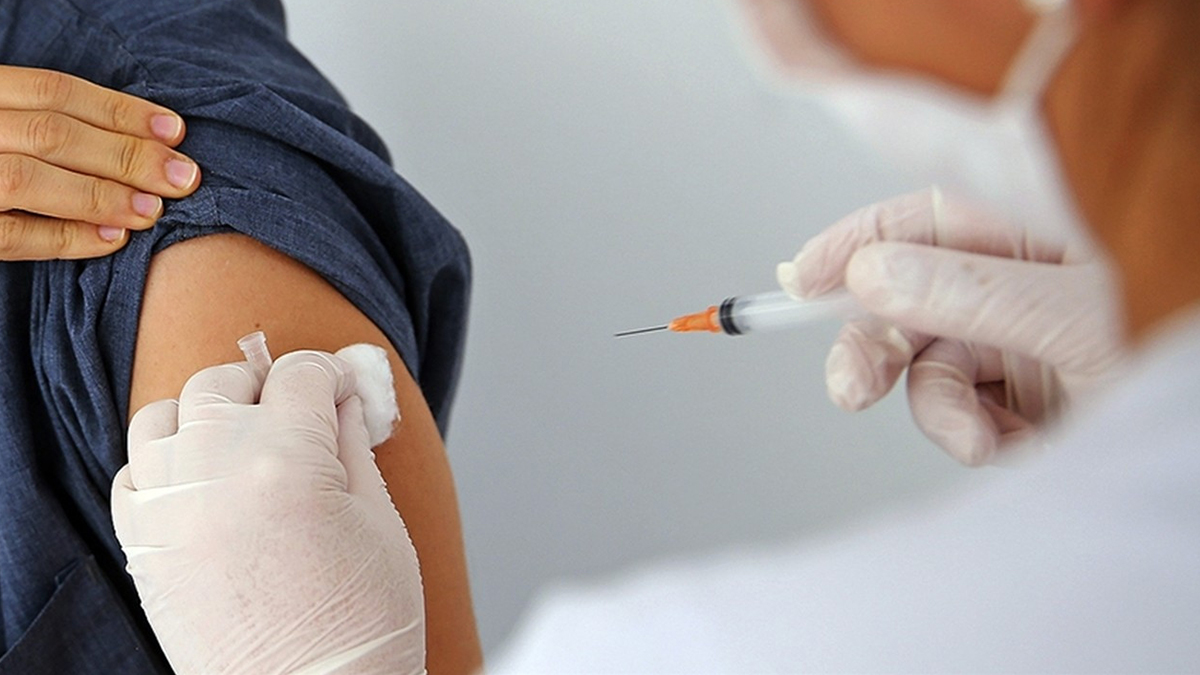 Bilim Kurulu üyesi açıkladı: 50 yaş altında 3. doz yapılacak mı?