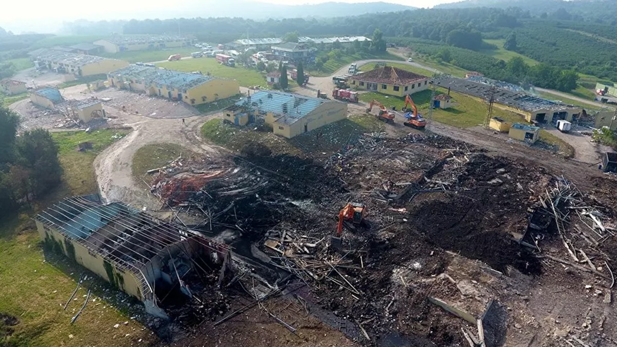 Sakarya'daki havai fişek davasındaki sanıklara tutuklama kararı