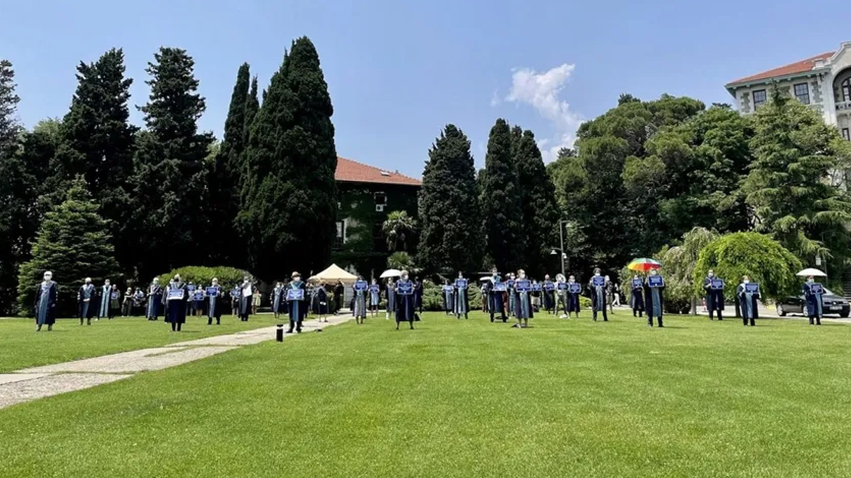 Boğaziçili akademisyenler: Talebimizden vazgeçmiyoruz