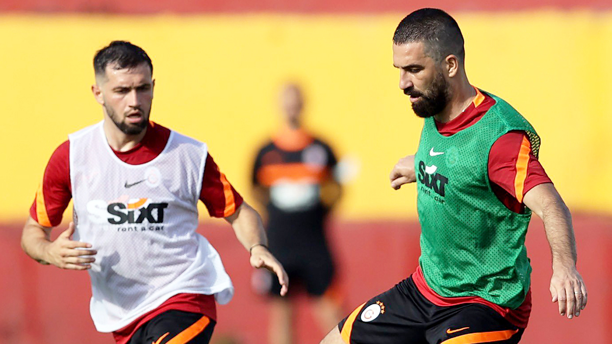 Galatasaray Arda Turan'dan kopamadı