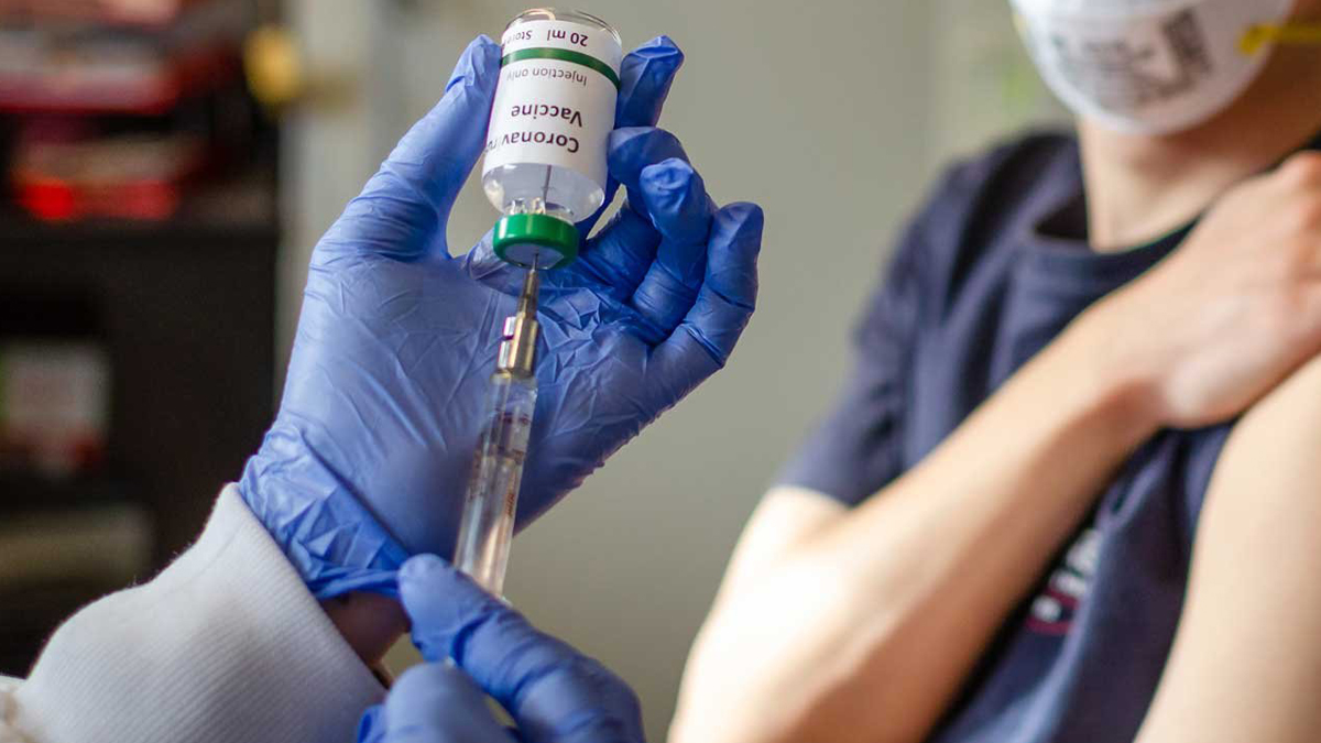 Bakan Koca açıkladı: Kovid-19 geçirenler iki doz aşı yaptırabilecek