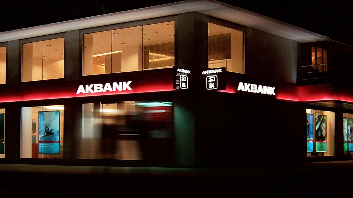 Akbank'tan arıza nedeniyle flaş karar