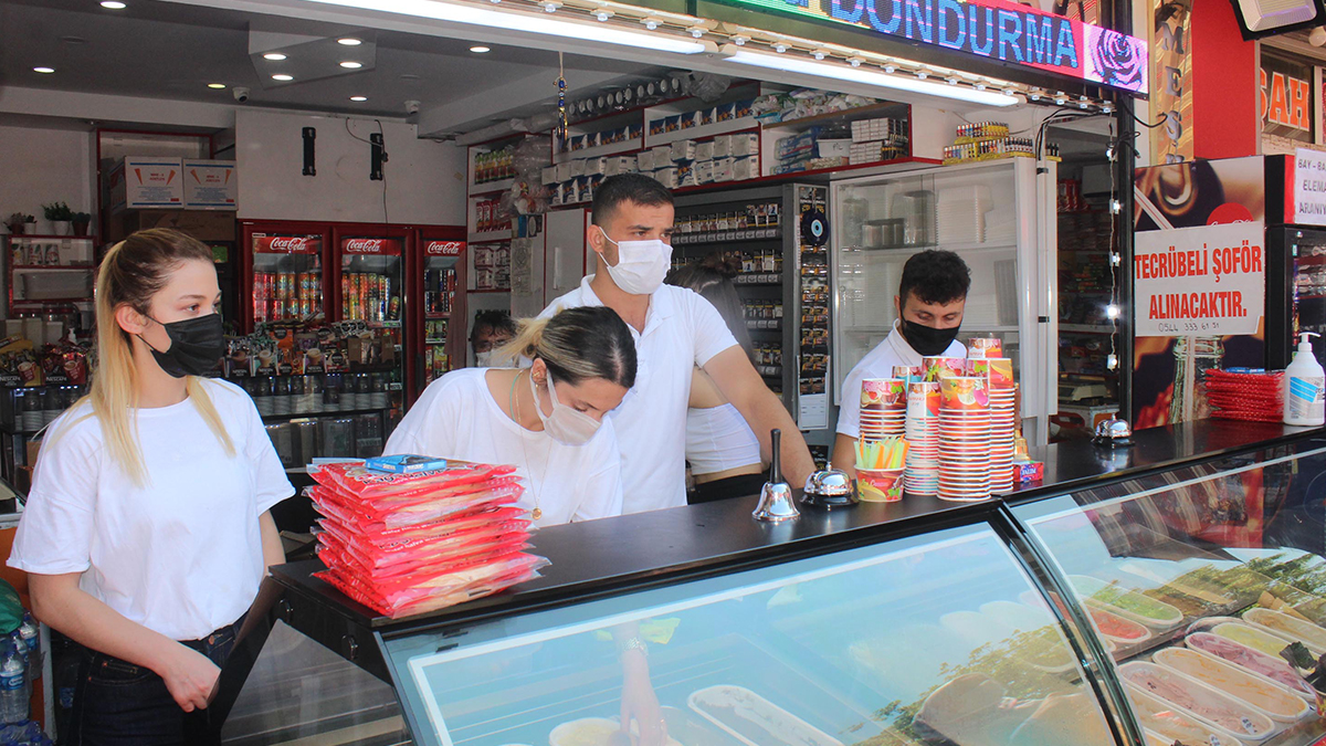 BBP'li başkana ters kelepçenin ardından bir skandal daha: Polisten esnafa dayak